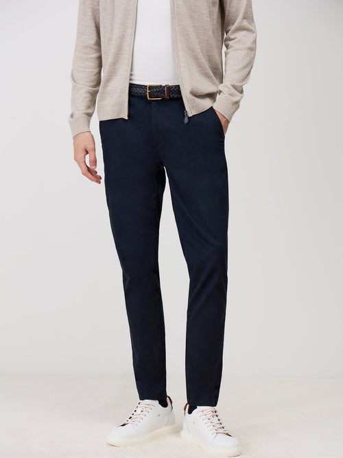 Chino slack skinny 7/8 en coton stretch uni bleu marine - 1 - Father & Sons   - 16 